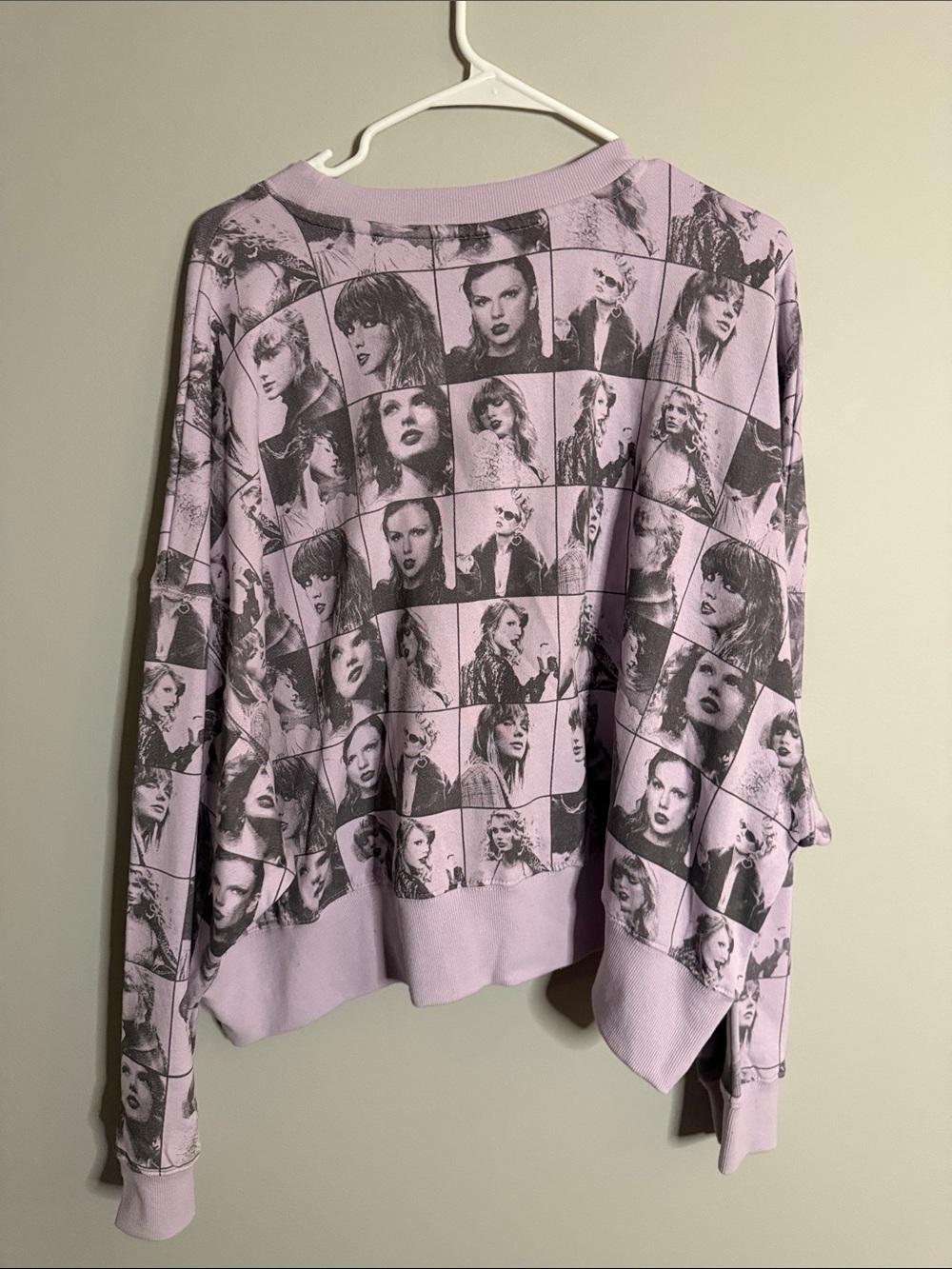 Taylor Swift The Eras Tour Cropped Sweatshirt - Picture 3 of 3